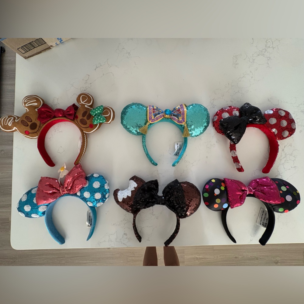 Disney Sequin Minnie Ears Headband Set (6)